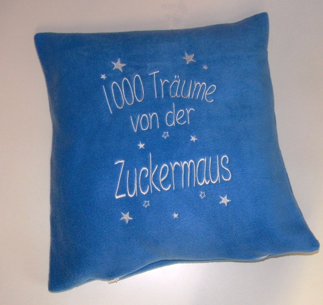 Kuschelkissen mit Namen und Spruch bestickt
