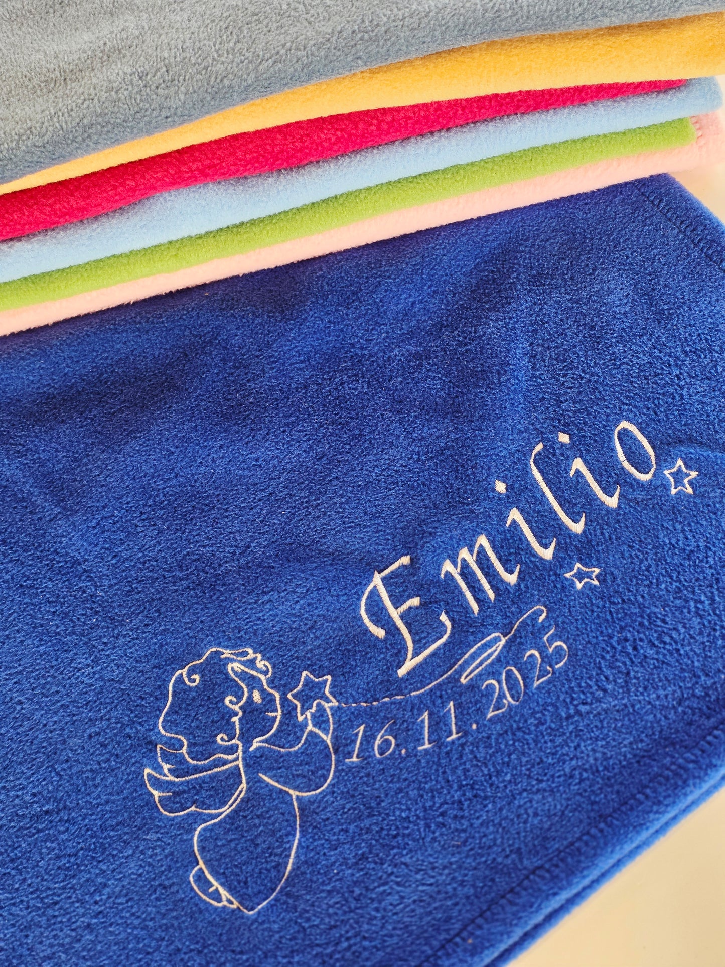 Babydecke / Kuscheldecke / Taufdecke mit Namen bestickt *Engel*