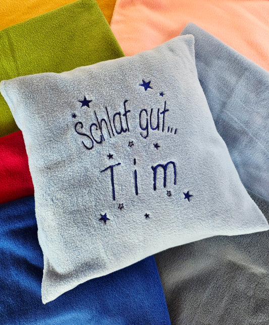 Kuschelkissen mit Namen und Spruch bestickt